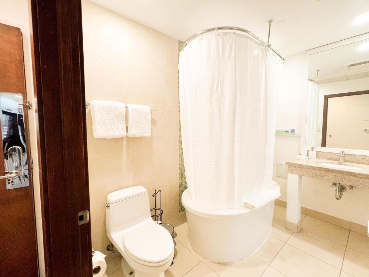 Rooftop-Pool Suite With King Bed In Ocean Dr C303 Miami Beach Zewnętrze zdjęcie